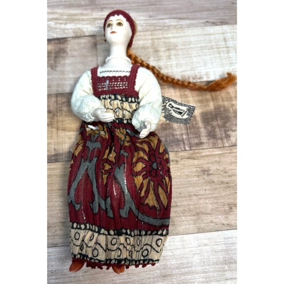 Vintage Russian Artisan KAT'USHA 00' Gypsy Woman 6.75 Height - Picture 1 of 5